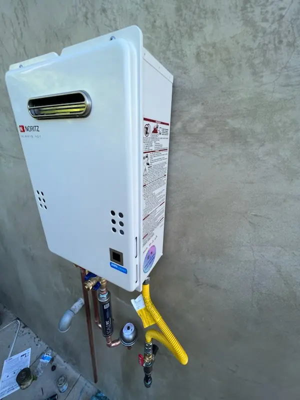 Tankless water heater installation for Medicine Lake homes